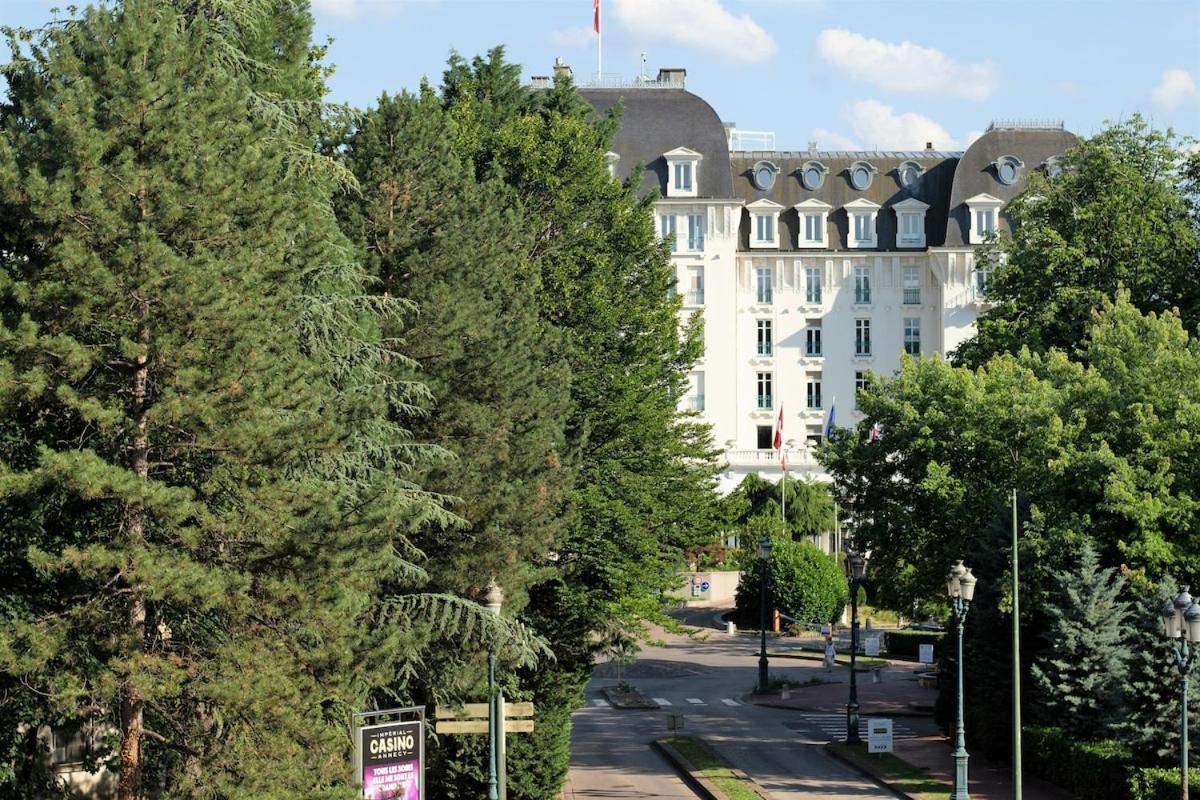 Petit Palace Vue Sur Imperial Annecy Exteriör bild
